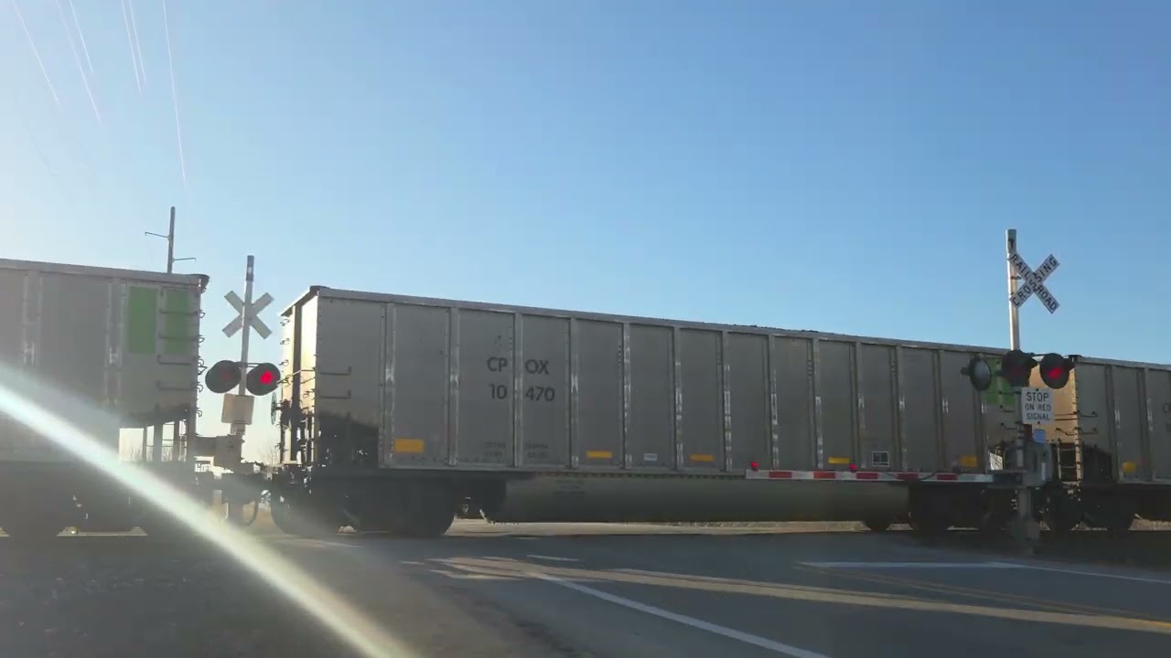 CSX LC800 going north into Holland MI going to Consumers Energy power plant in Port sheldon MI 