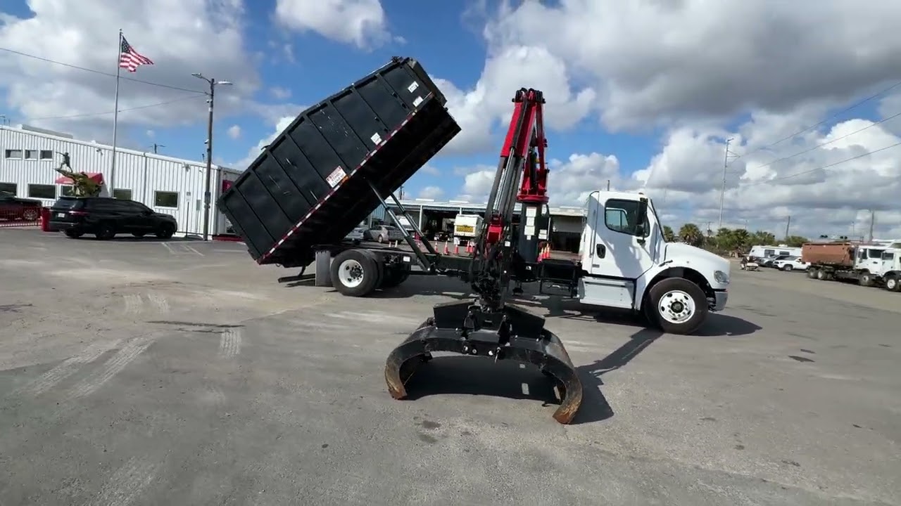 2024 Freightliner M2 106 28 yd Pac Mac Grapple Truck - 109298