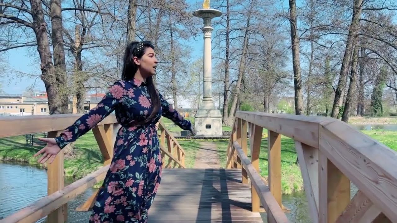 ELVIS MOISE & ROXANA CODREANU - CUM AS PUTEA ? ( OFFICIAL VIDEO 4K ) #roxanacodreanu #elvismoise