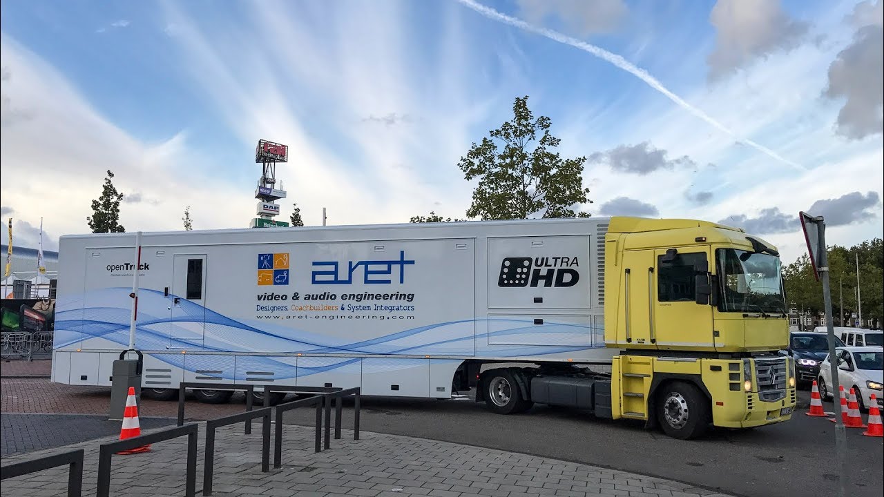 24 ULTRA HD Cameras double expandable OB Van