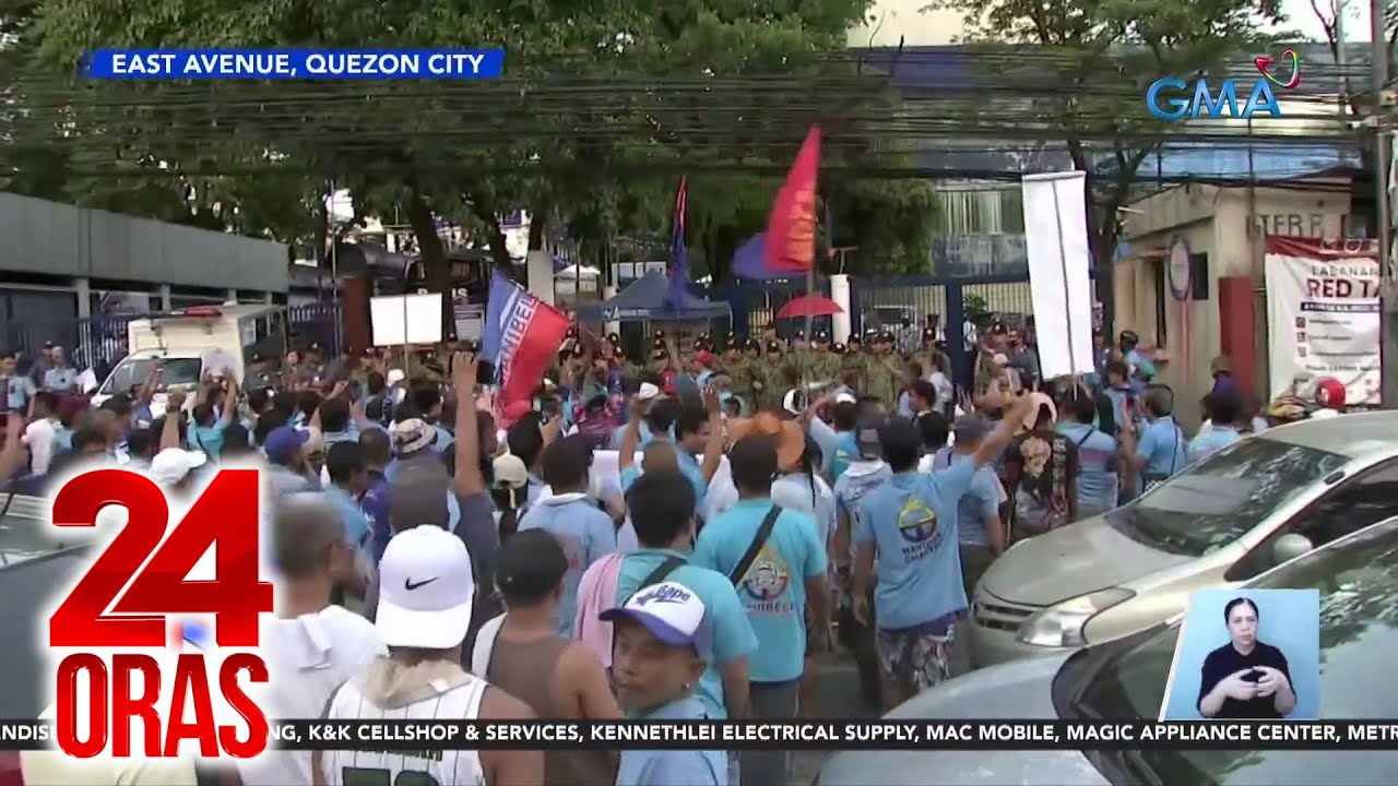 Protesta ng PISTON at MANIBELA, hinarang; pinalusot din kalaunan matapos ang girian | 24 Oras