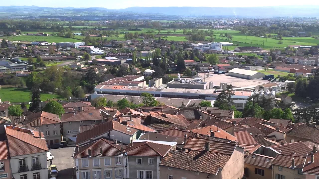 Saint-Galmier, dans la plaine du Forez