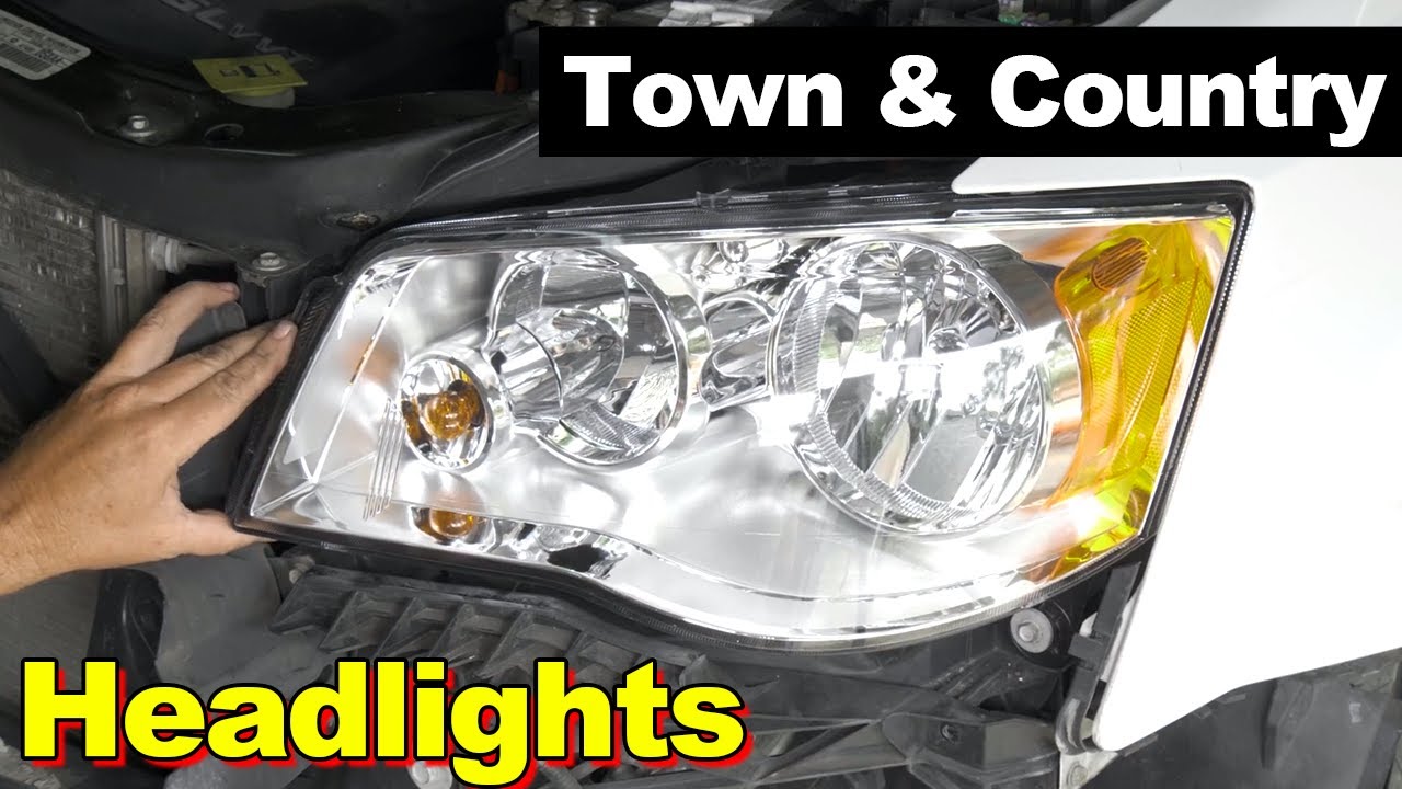 2014 Chrysler Town & Country Headlights