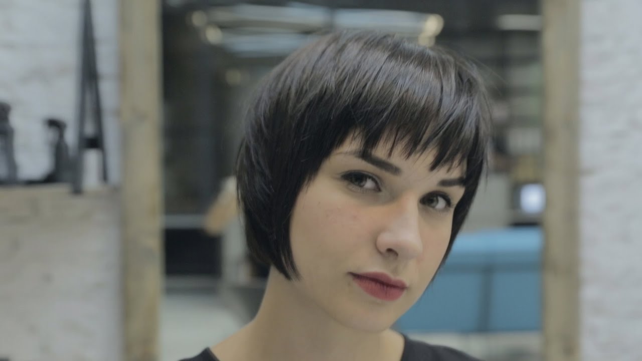 как подстричь боб слоями