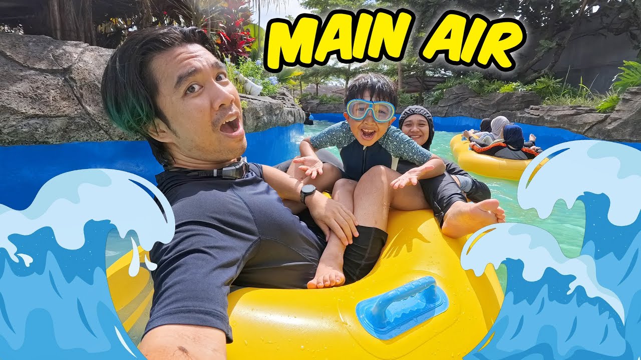 Kyo Bermain Kolam Ombak di Waterboom