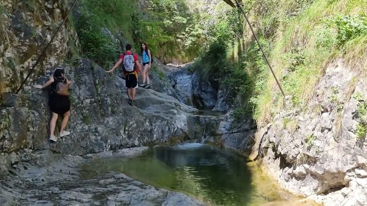 Bistonde - Sentiero delle vasche - Sprizzottolo