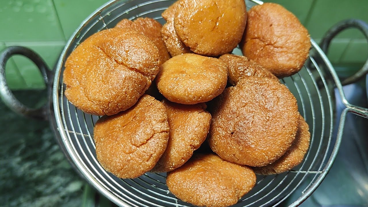 सूजी के बिस्किट अब बाजार से क्यों लाएं क्यों न घर पर ही बनाएंऔर चाय के साथ रोज खाएं|Suji Nashta