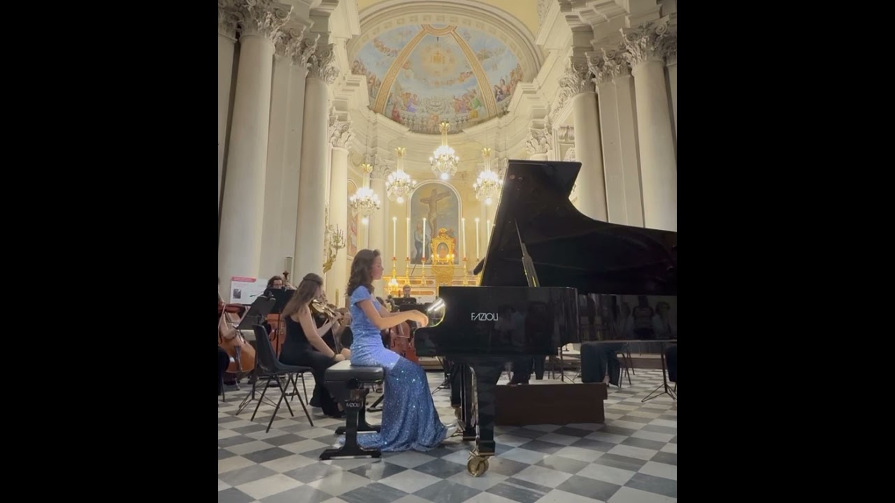 Martina Meola: Mozart Piano Concerto k 413