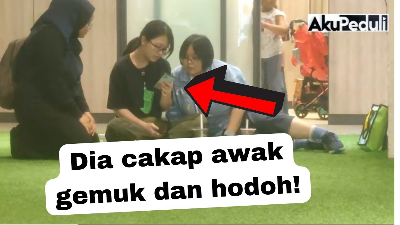 Perempuan Ini Terima Mesej WhatsApp Yang Tidak Difahaminya | Social Experiment