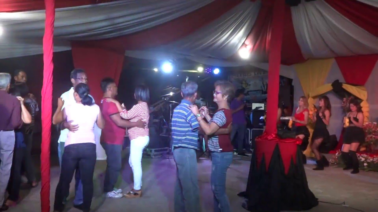STANDING AT THE END OF MY WORLD ahleris band