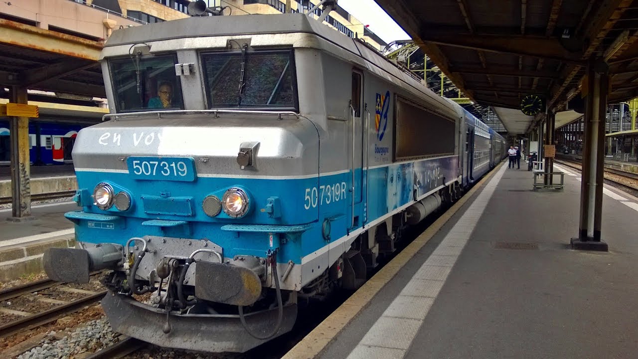 5500 HP 1976 локомотив 160 км/ч ускорение с 10 тренеров - французская SNCF BB7200