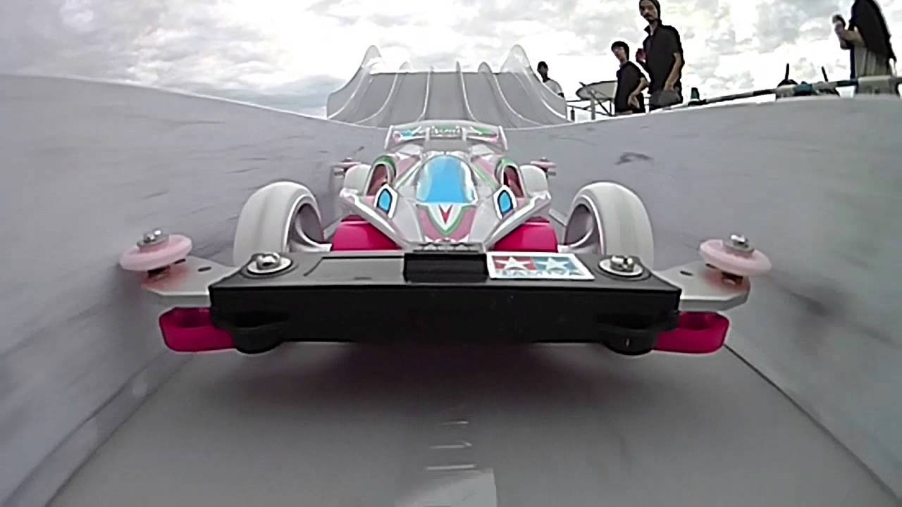 ミニ四駆グレードアップパーツ フロントワイドスライドダンパー（Item 15469）の動き