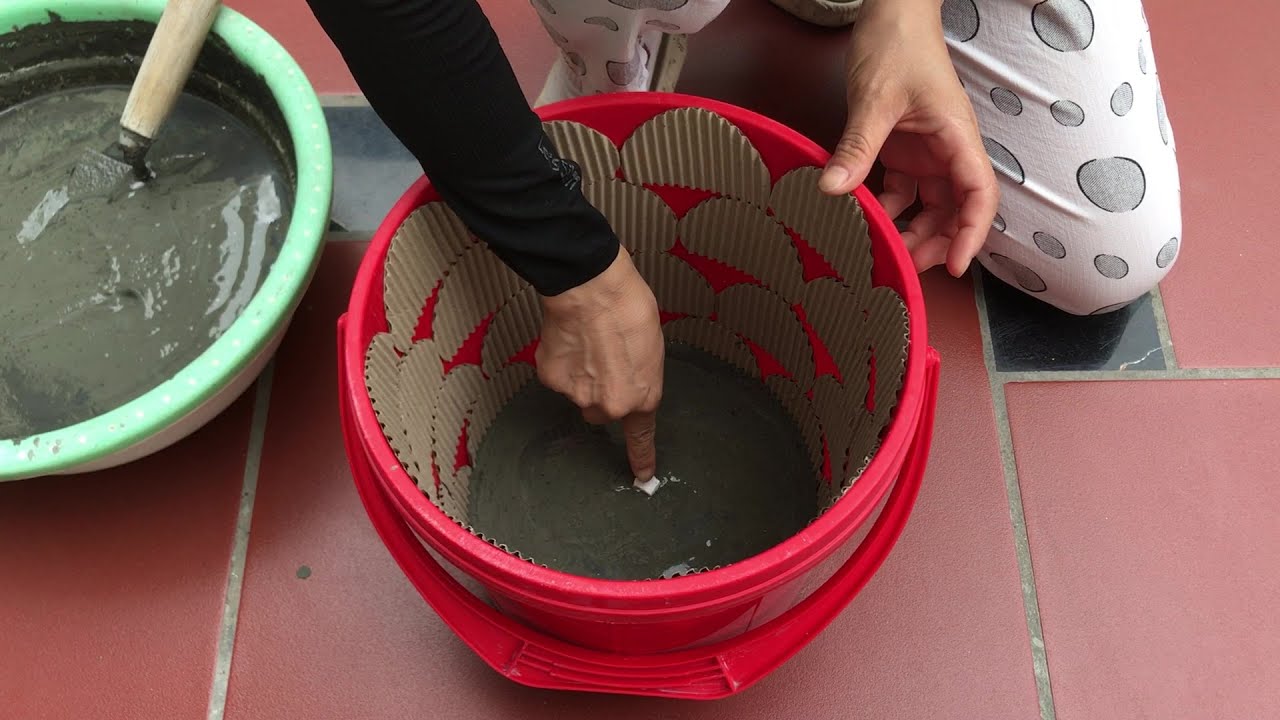 Amazing idea using cement -  How to make unique plant pots from cardboard and plastic crates