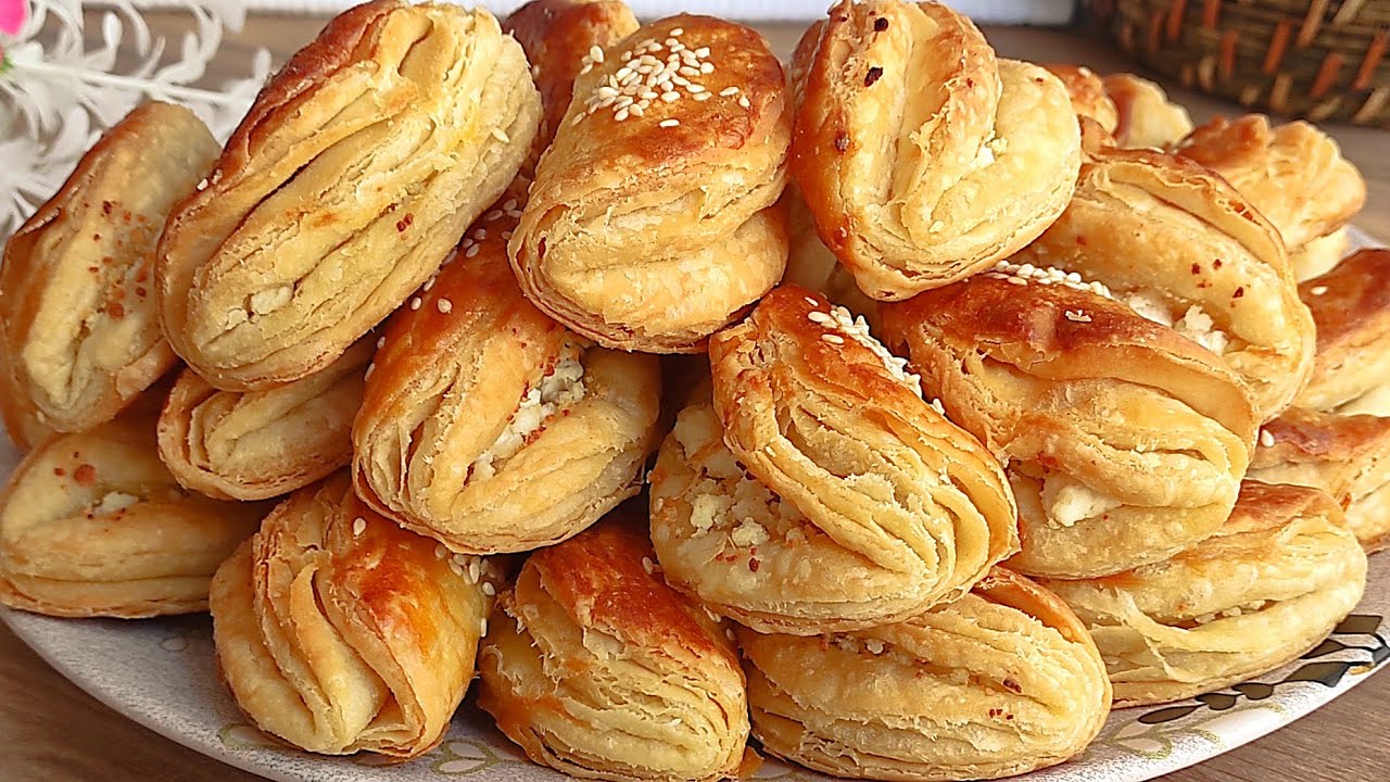 NASIL YAPILDIĞINA İNANAMAYACAKSINIZ 😋 BİR ŞİŞE MADEN SUYU İLE ‼️MİLFÖY TADINDA BÖREK TARİFİ 💯