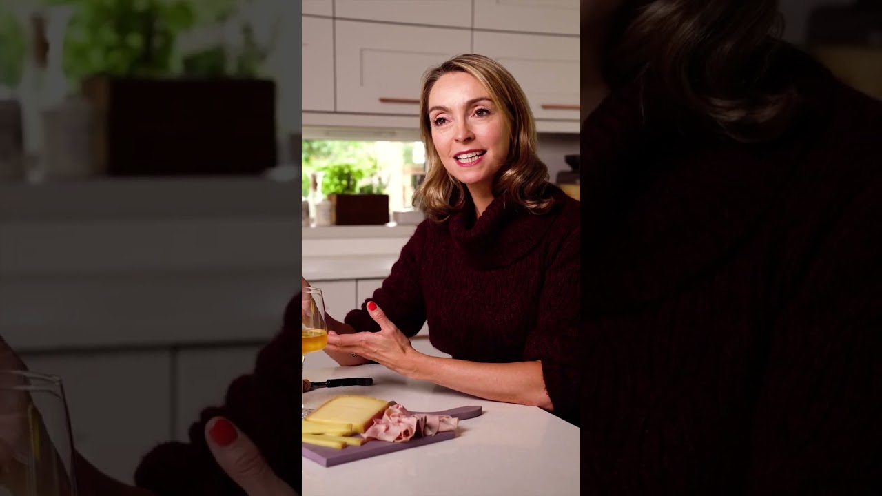 Here’s your next dinner party fun fact: orange wine is not made from oranges… 🍊 