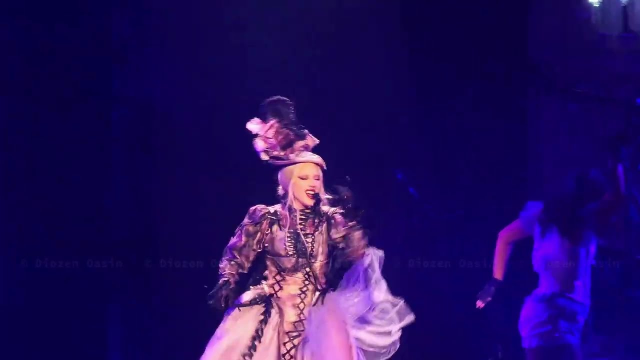 Lady Gaga - 