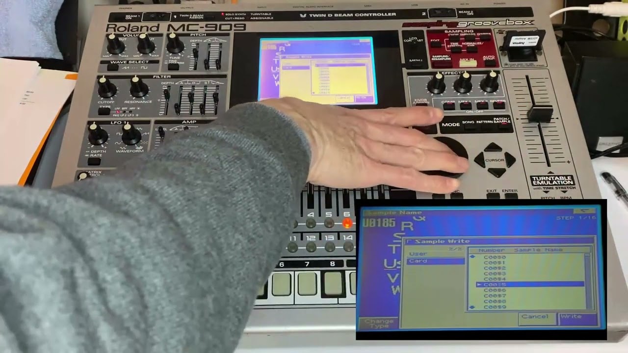 Roland MC-909 : Sampling / Resampling : Save Your Mix!!!