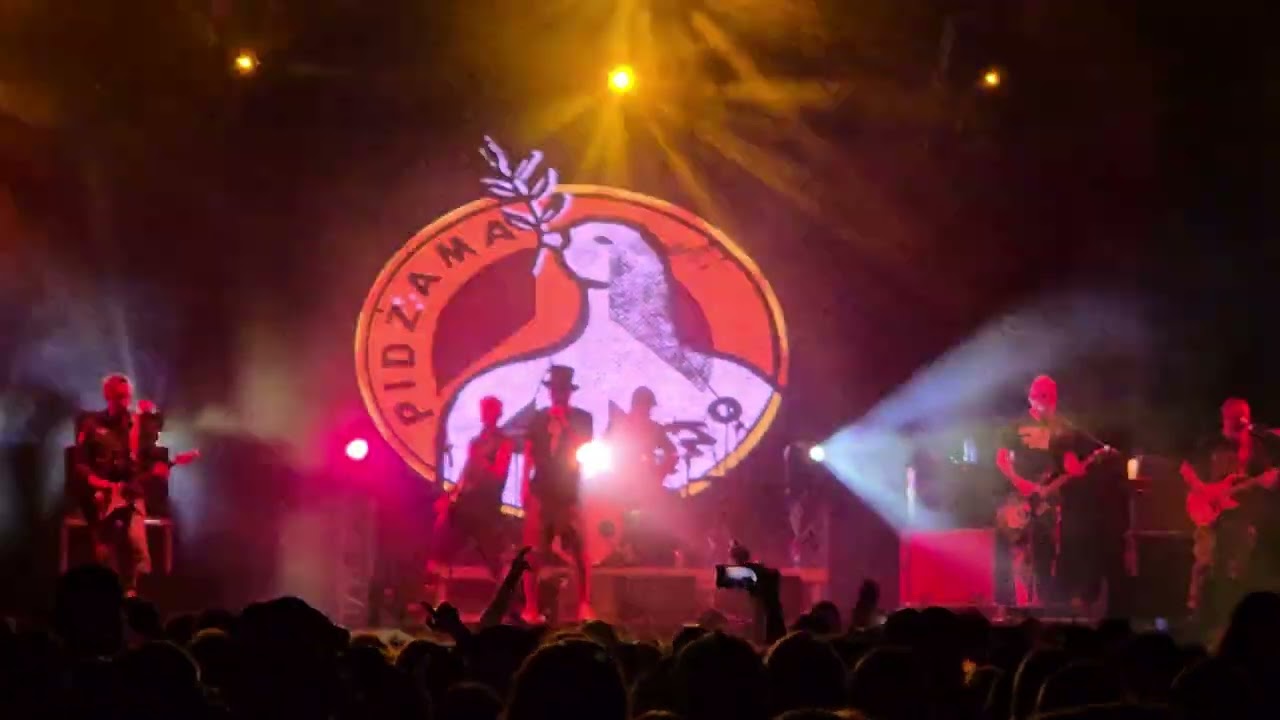 PIDŻAMA PORNO (Live 2025) - Chłopcy Idą Na Wojnę| 3Majowka Wrocław 02.05.2025