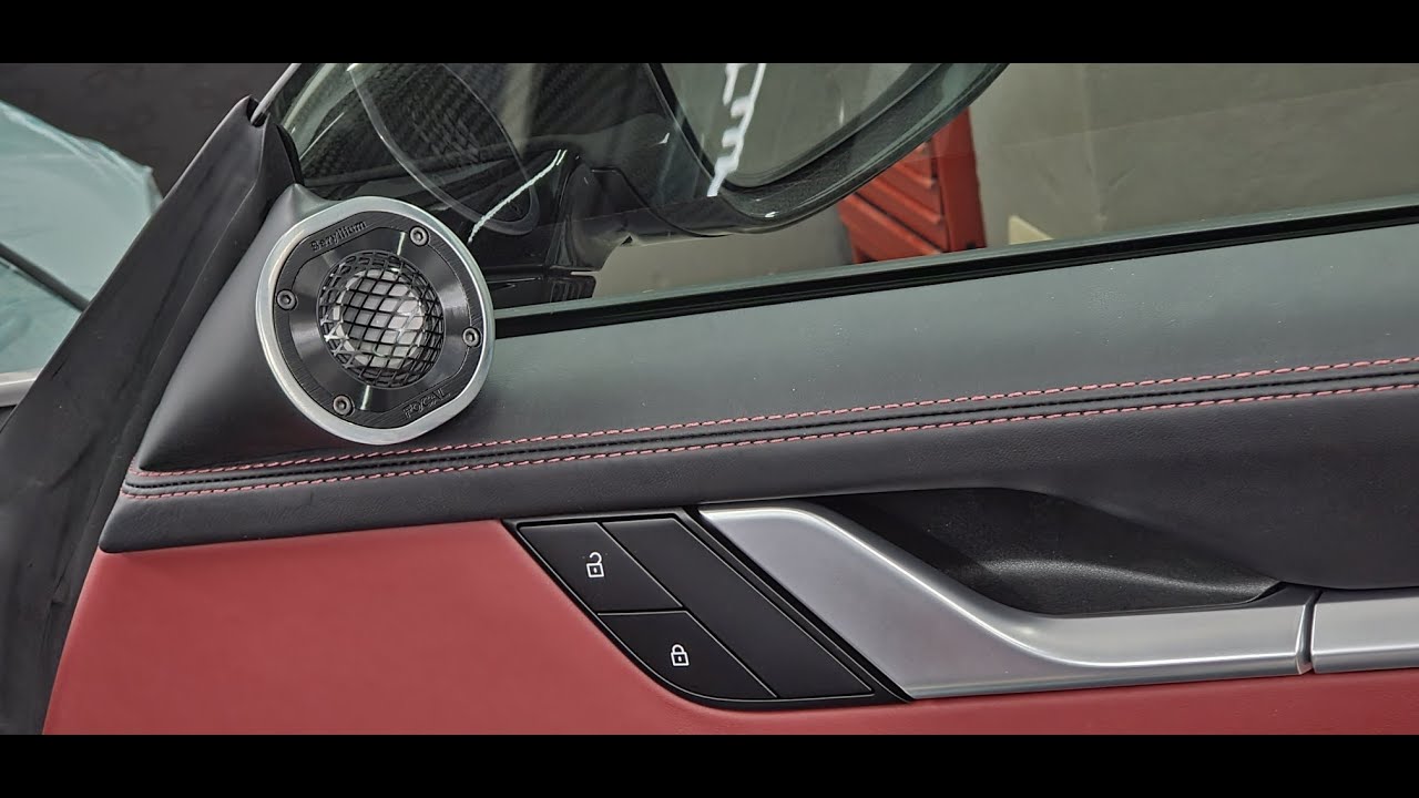 Focal Utopia M Porsche 911 992 turbo s carbio