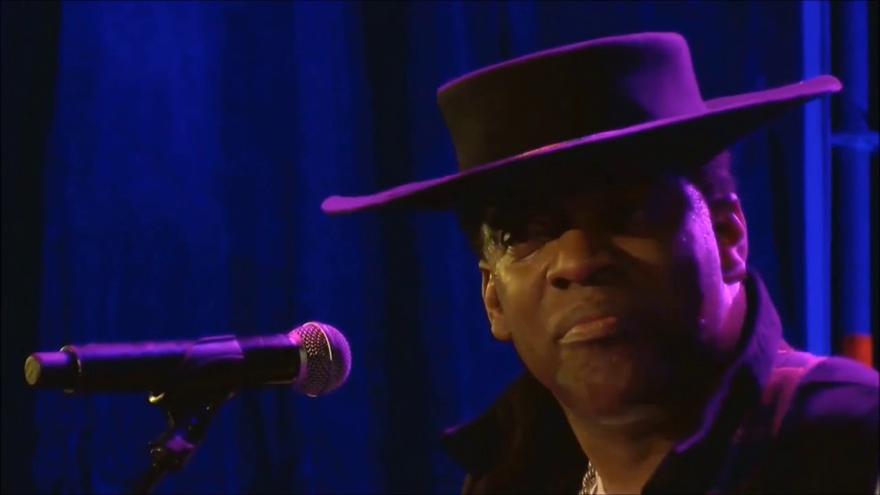 Carvin Jones - Two Long Years & Strawberry Shortcake