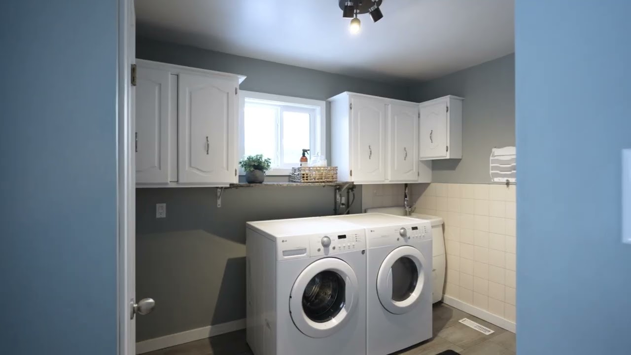 The Marcia Bergen Group Presents 2176 Grant Ave