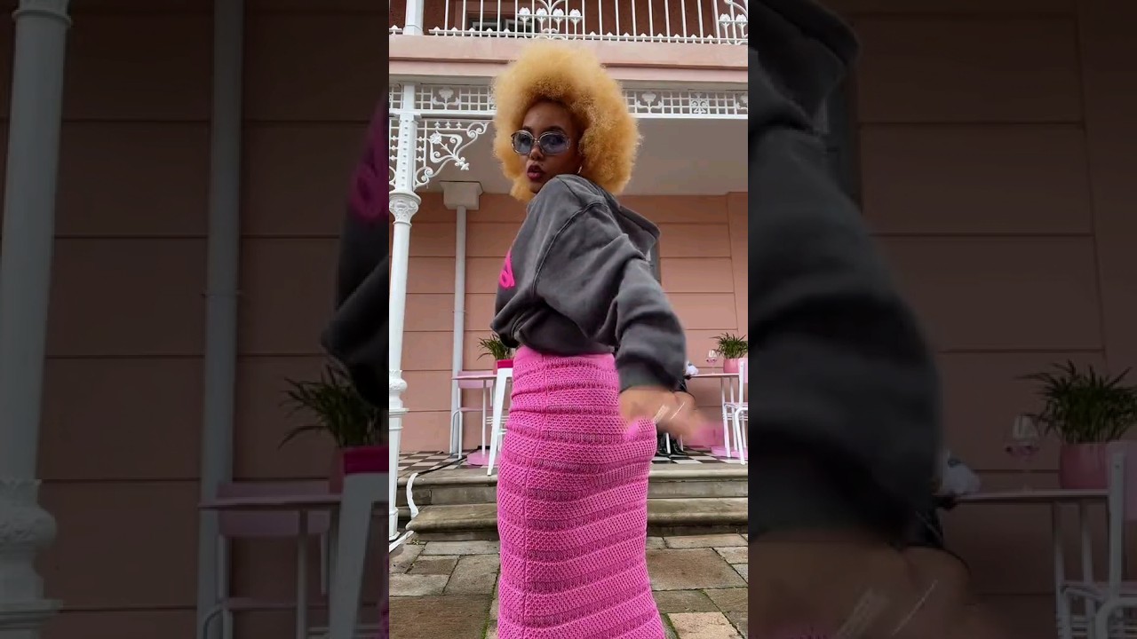 BACARDI DANCE MOVES | @kaylaKimkay | #LOUDTV #LOUDTVDancing Bacardi #Dancing