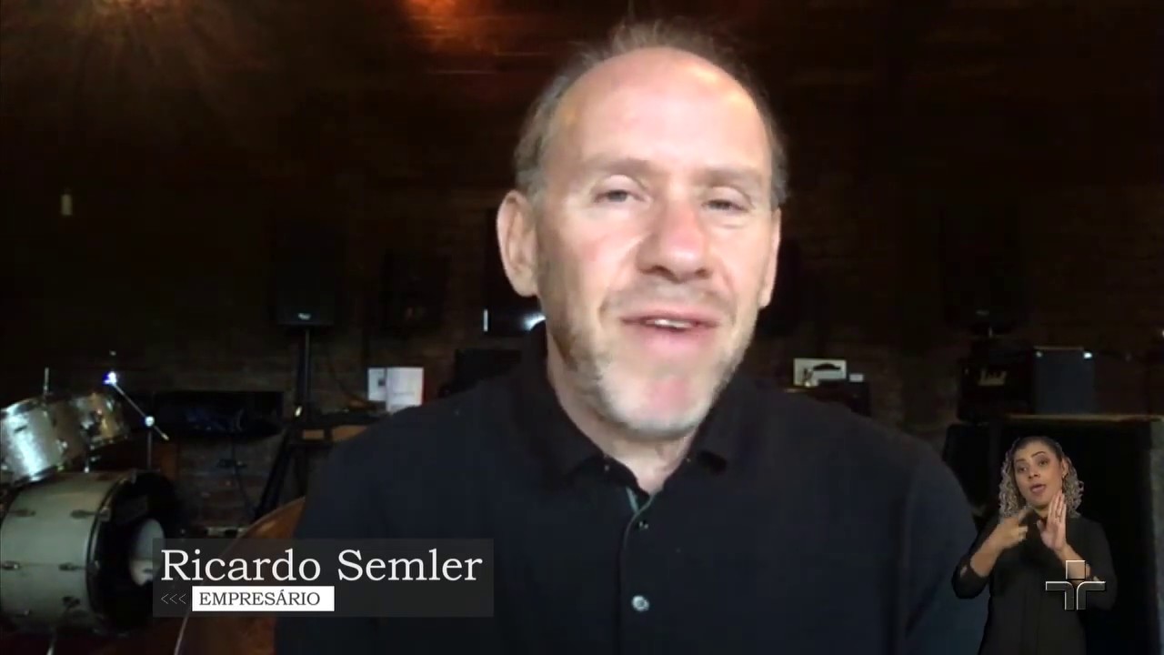 Empres&aacute;rio Ricardo Semler d&aacute; dicas para trabalho home office