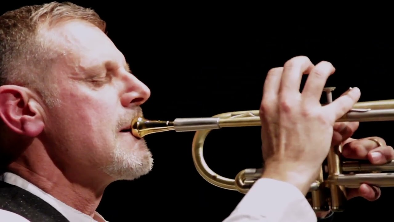 Ujig Feat Fabrizio Bosso live @teatrogerolamo - Udaku Euriak@fabriziobossoofficial9065 