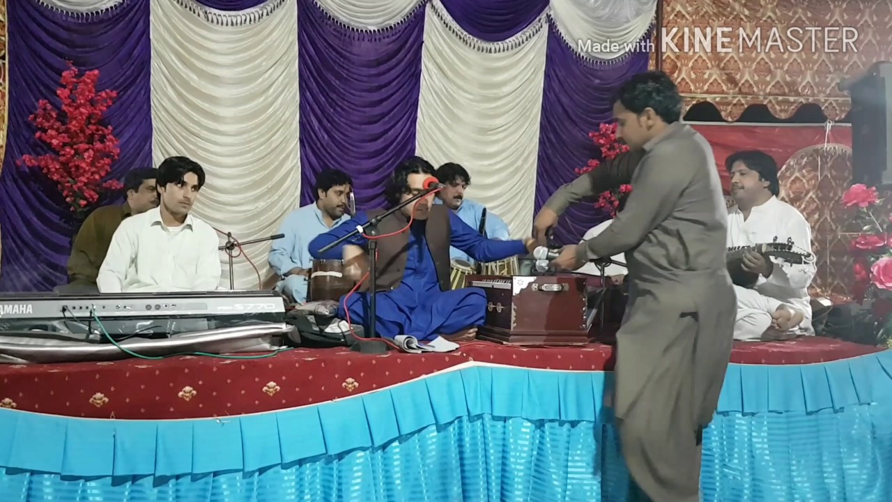 Pashto mast maidani saaz in my cousin wedding (Azghar Iqbal maidani programe )