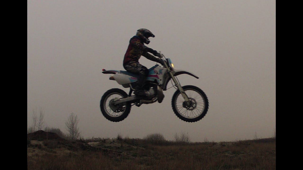 Yamaha WR 200 Jumps, Track and Crash