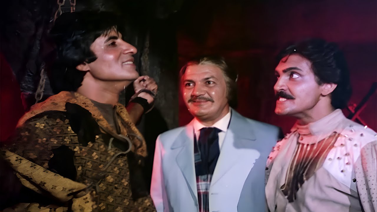 माँ बाप के लिए एक क्या सातो जनम कुर्बान करने तैयार हु - Mard Best Scene | Amitabh Special Video