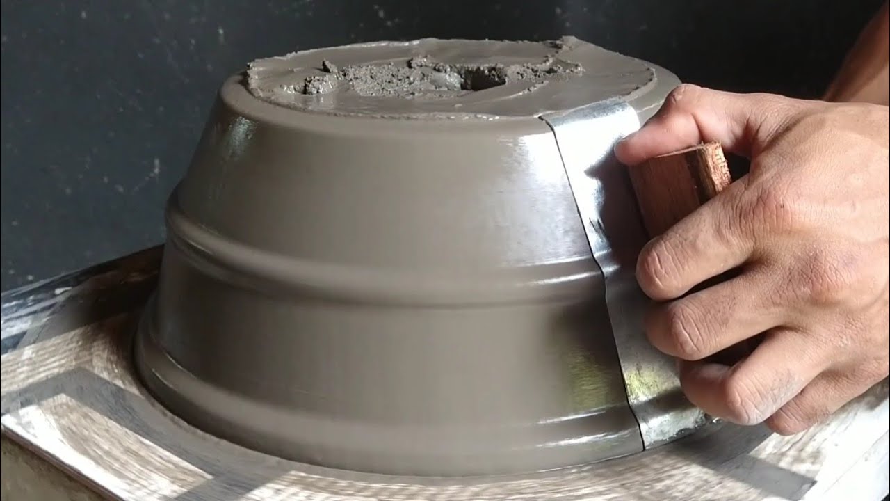 Como fazer vaso de cimento e areia para rosa do deserto.