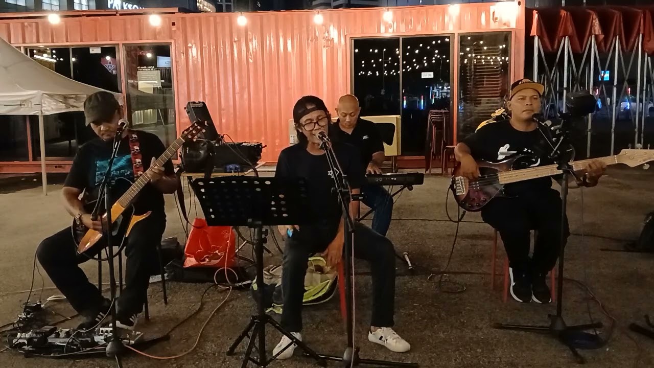 Gurisan Terakhir (Fredo) - Castle Akustika Band
