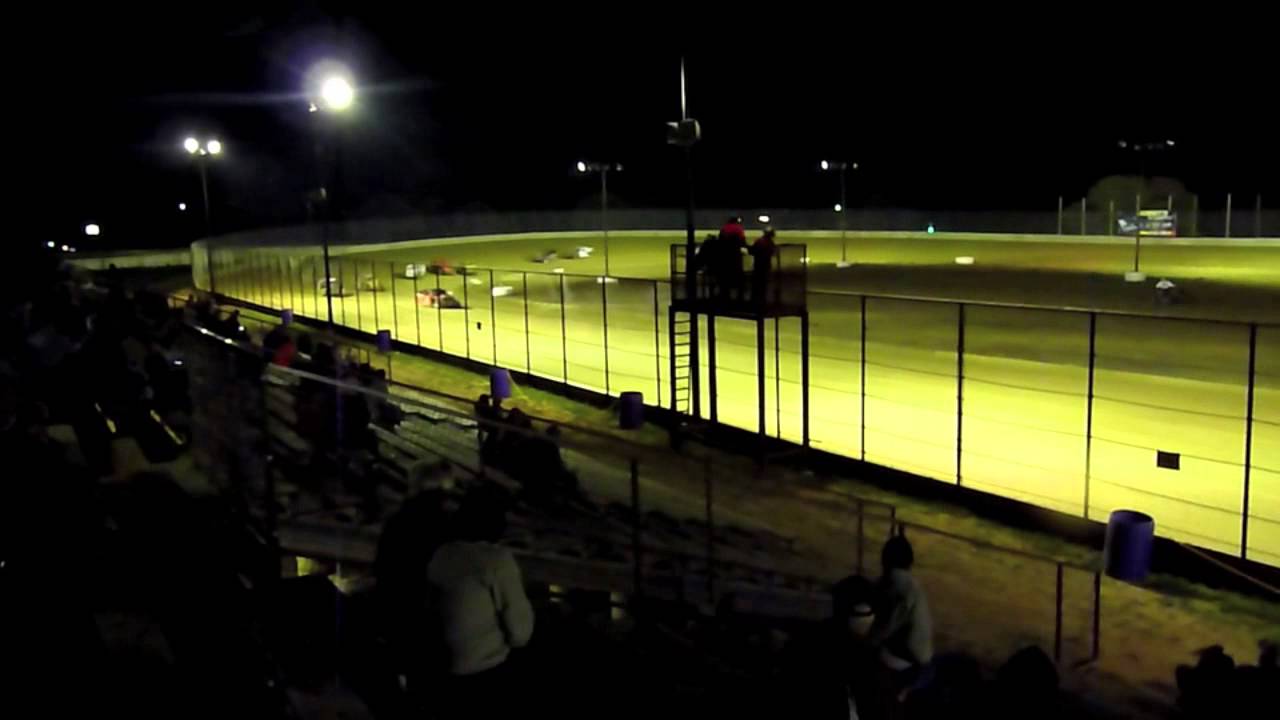 Cotton Bowl Speedway, Paige, Texas - Racing action!