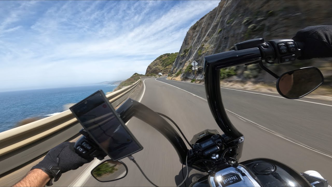 Harley-Davidson Breakout  | The Great Ocean Road | Pure Engine Sound