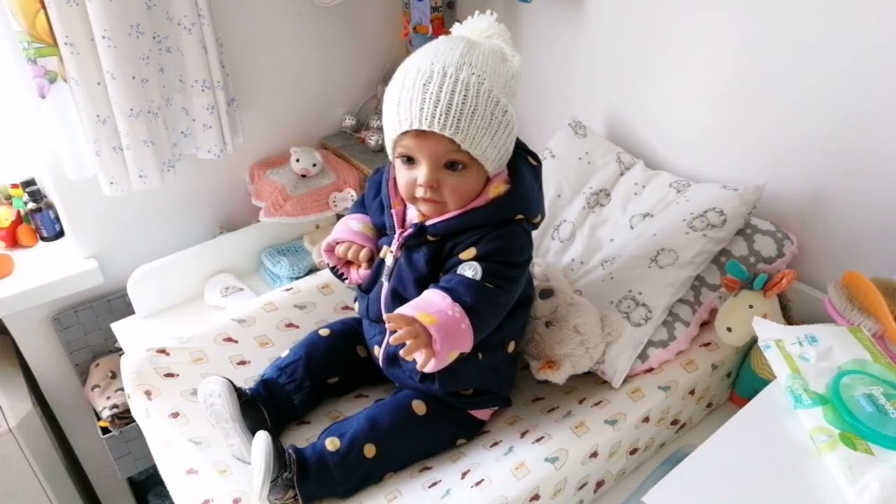 Ein schöner Spaziergang mit Reborn toddler Anniki (unbezahltes Werbevideo)