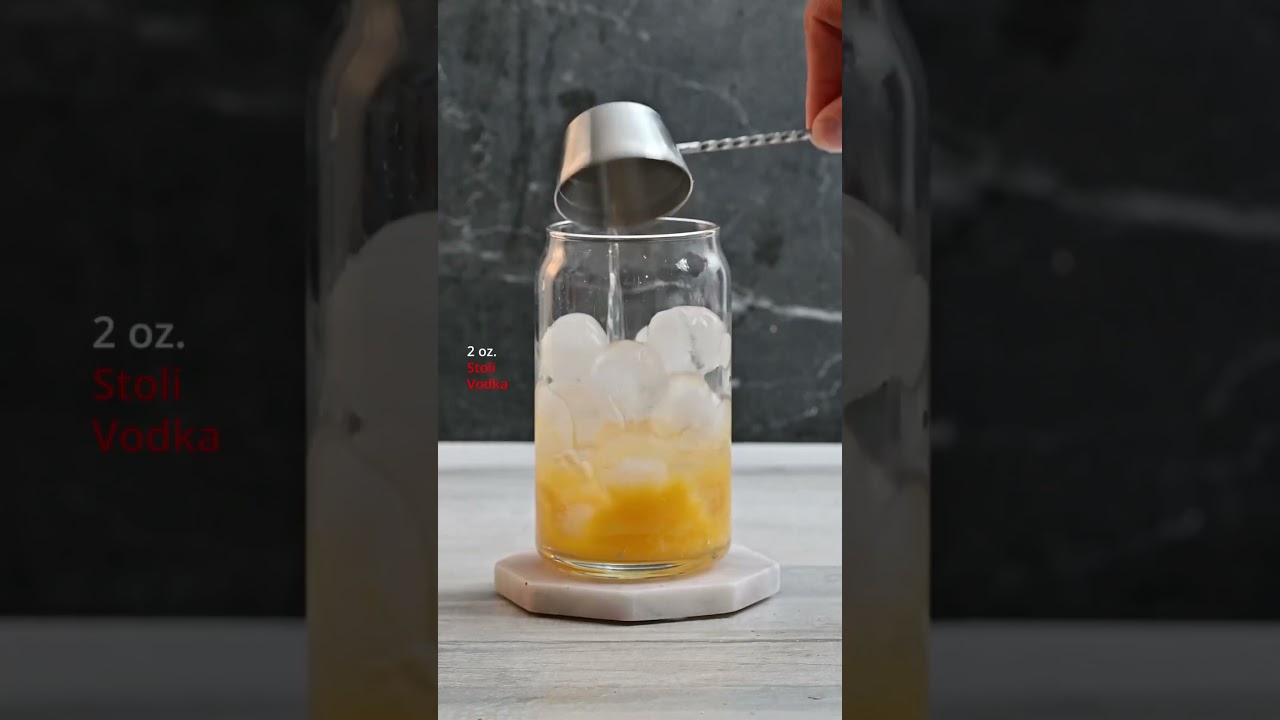 Mango Passion Fruit Cocktail 🍹 it&rsquo;s very refreshing for the summer ☀️ #bar #cocktail #drink #mango