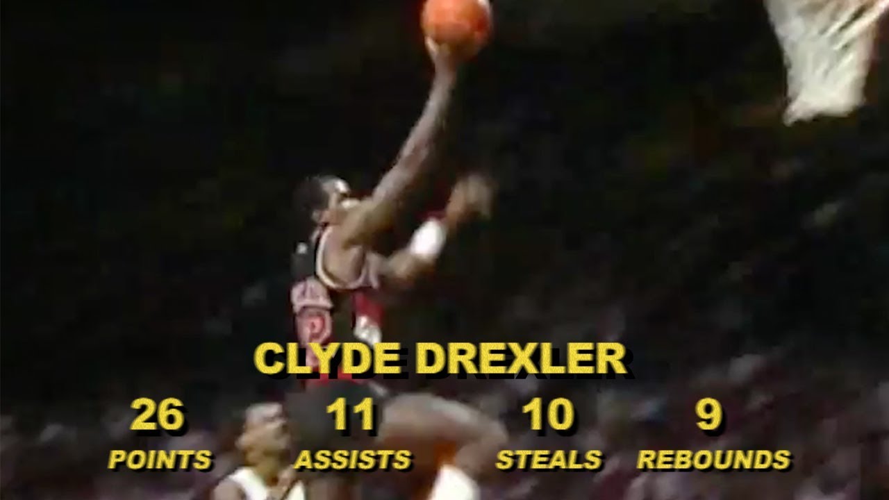 Throwback: Clyde Drexler's Near Quadruple-Double vs. Bucks