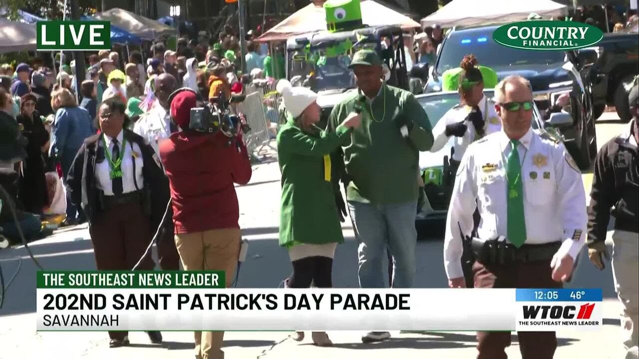 Встреча с шерифом округа Чатэм Ричардом Коулманом во время парада в честь Дня Святого Патрика.