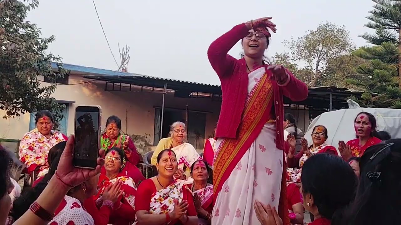 पहाडों जैसी होली♥️♥️ कहीं नहीं होती#मज़ेदार  डांस किया#♥️♥️♥️♥️♥️