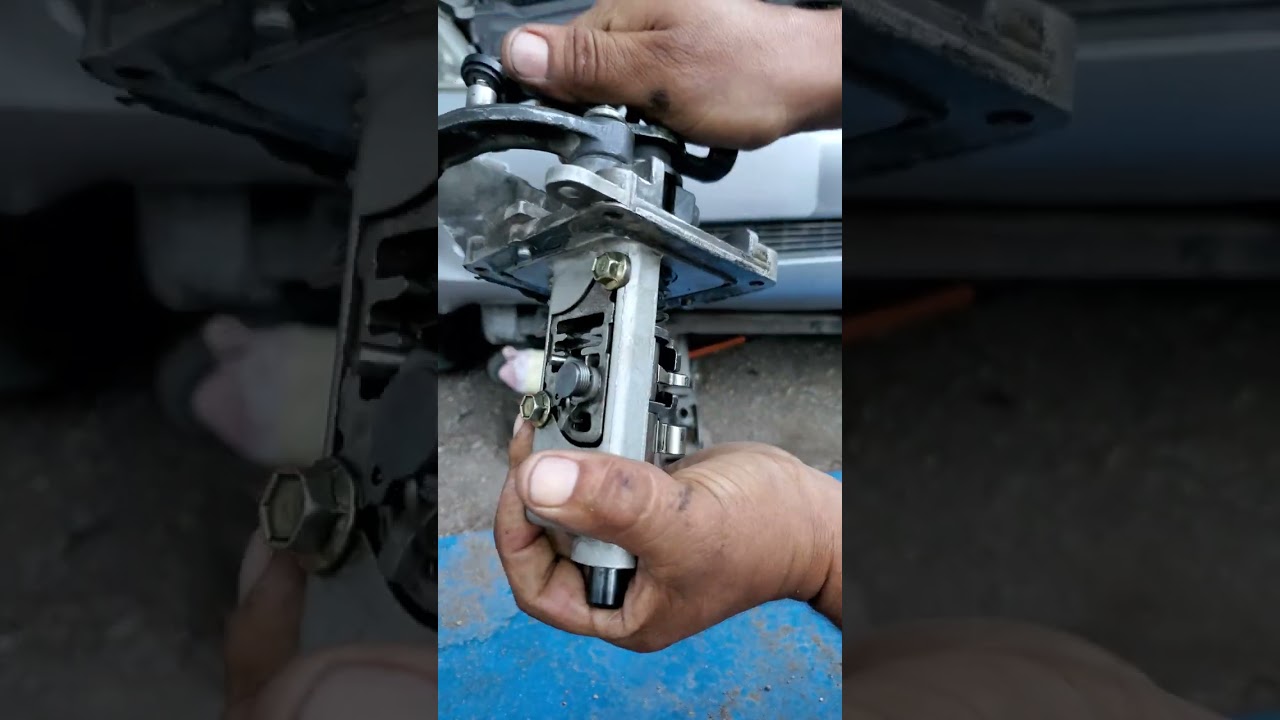 Solucionar problema *No engancha quinta marcha Mercedes Benz A160* (Sensor de reversa)