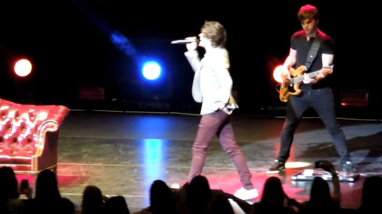 Gotta Be You... or Scooby Doo?- Harry's Lyric Change (Phoenix, AZ 6/10/12)