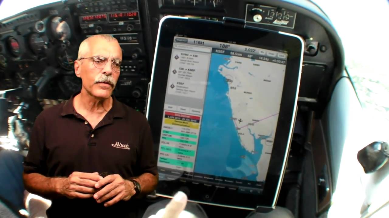 iPad vs. Garmin GPSMAP 696 in the Cockpit