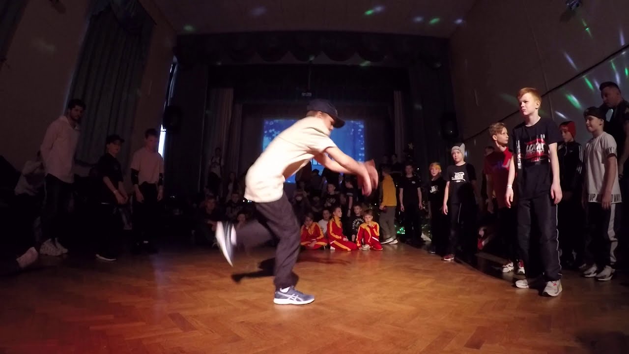 Christmas Battle 2020 - 1\2 | Kill Joys vs Look Rockets