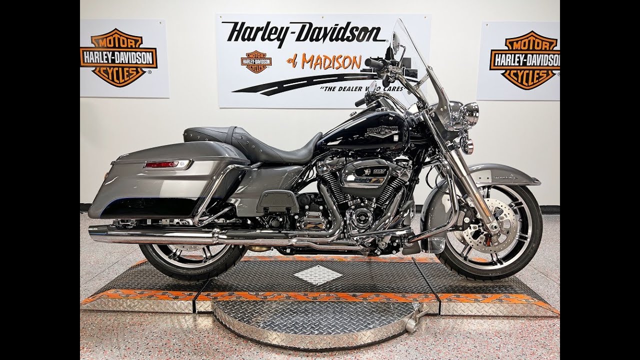 2022 FLHR ROAD KING GAUNTLET GRAY & VIVID BLACK