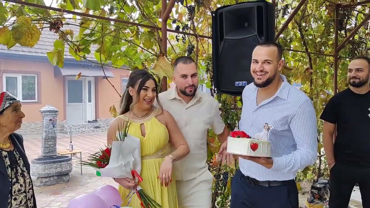 Andrei și Mădălina....logodna ....cetate