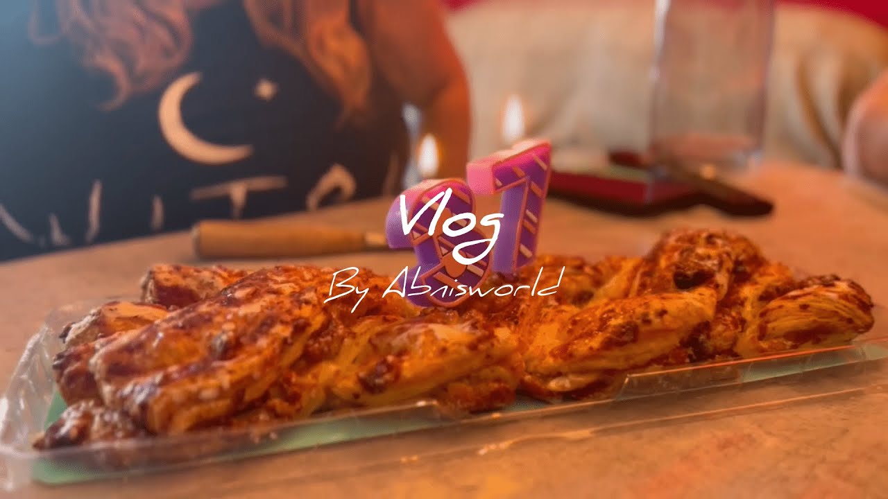 Vlog. Mi cumplea&ntilde;os 🎂, Tutankam&oacute;n 👓 y reflexi&oacute;n apag&oacute;n 💡.