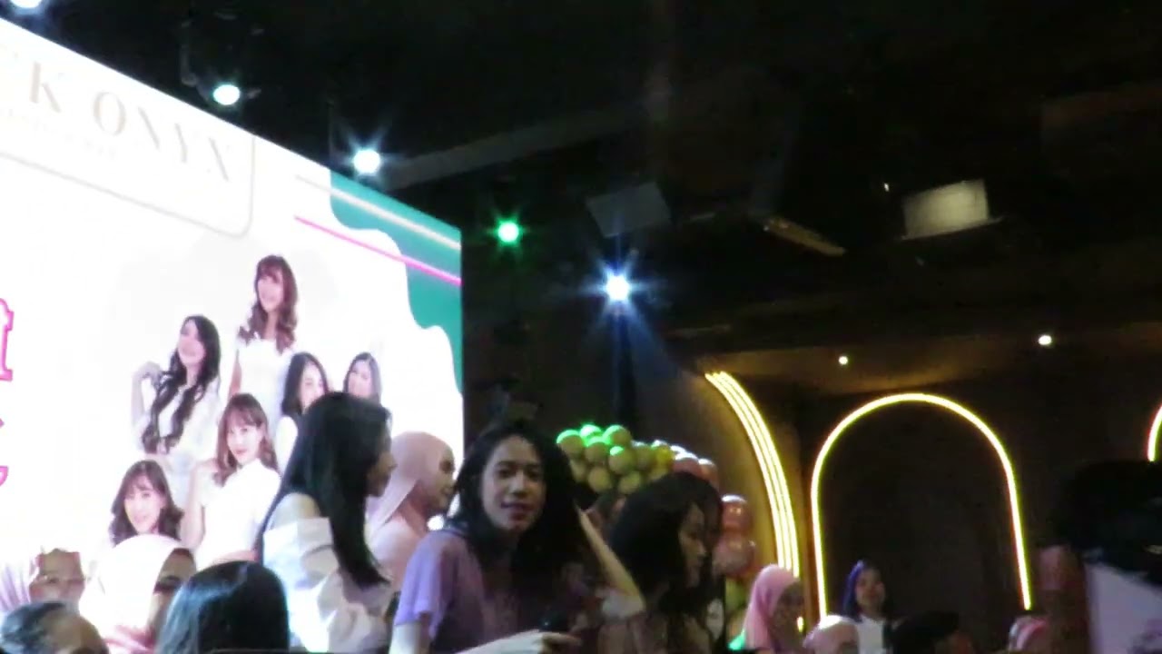 Chibi Chibi melakukan Velocity : Meet & Greet with Chibi Chibi (12042025)