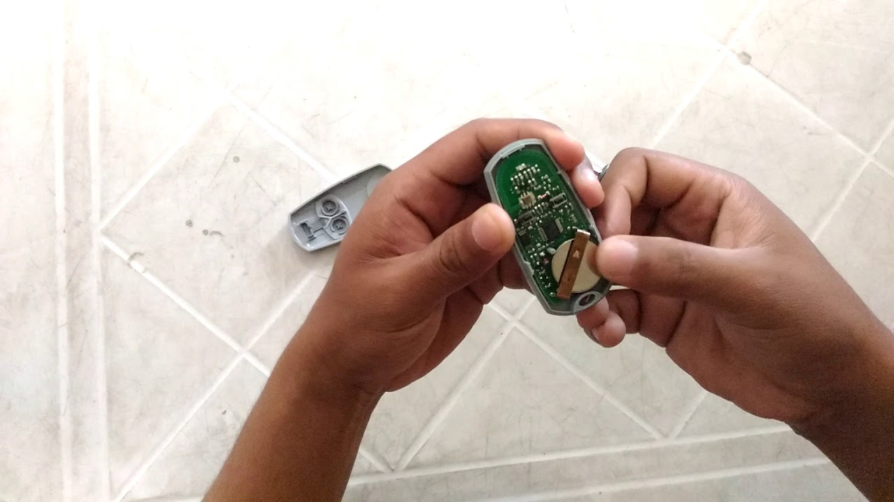 Changing Battery of CAME Remote Control