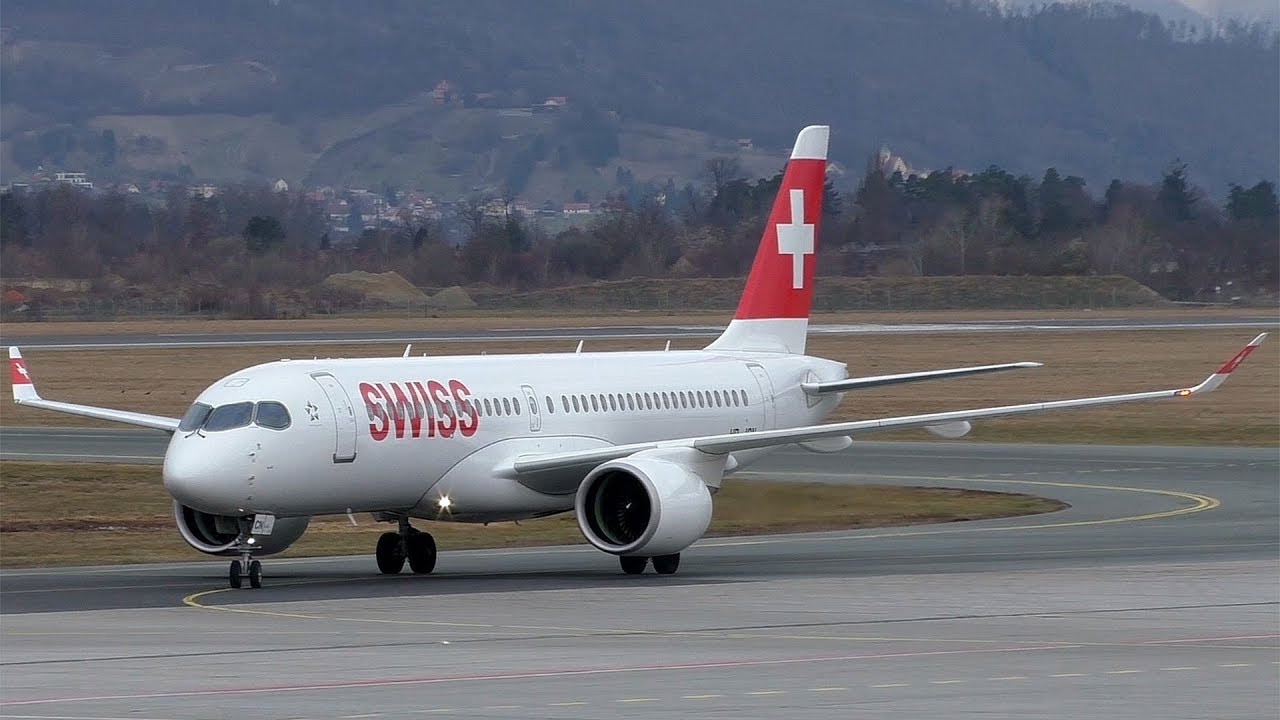 Swiss CS300 landing at Graz Airport | HB-JCN